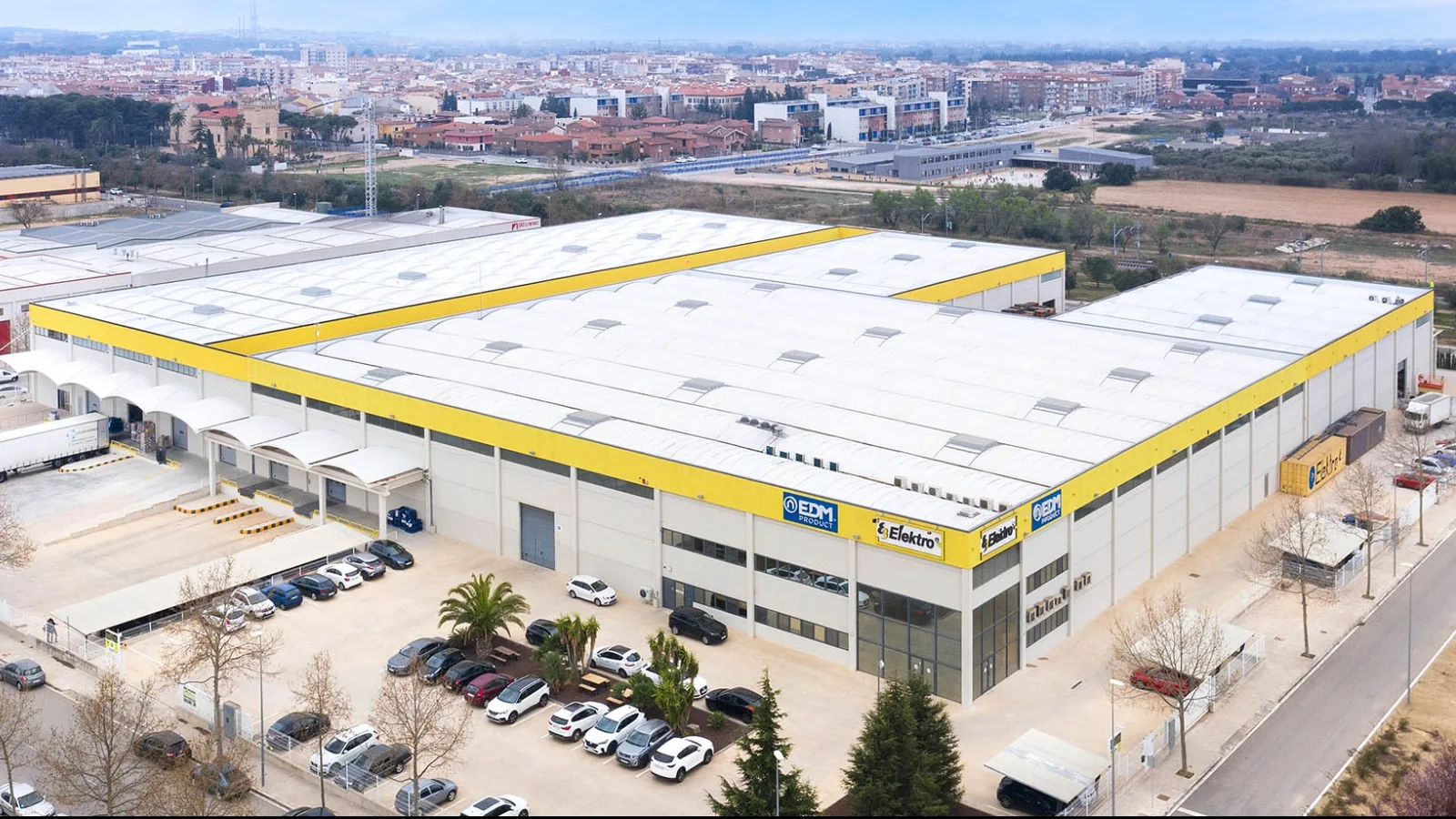 Elektro3 impulsa la transformación digital y física de las ferreterías y comercios de barrio