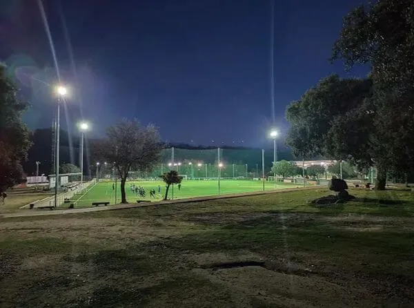 Moralzarzal arranca con cerca de 5.000 deportistas la temporada deportiva 2026-2027. noche