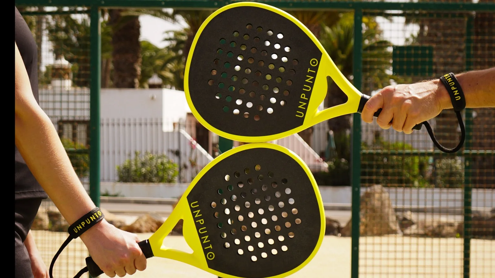 UNPUNTO stands up to big discounts on padel rackets to protect the value of each purchase